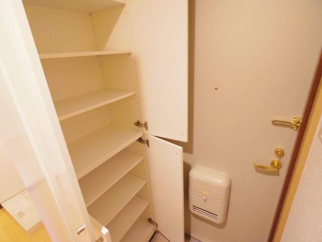  近鉄難波線・奈良線/近鉄奈良駅 徒歩8分 2階 築19年