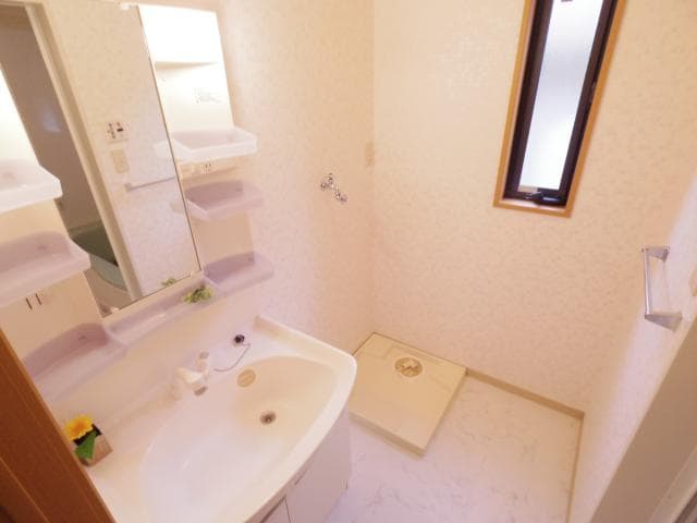  近鉄難波線・奈良線/近鉄奈良駅 バス17分州見台7丁目下車:停歩6分 1階 築19年