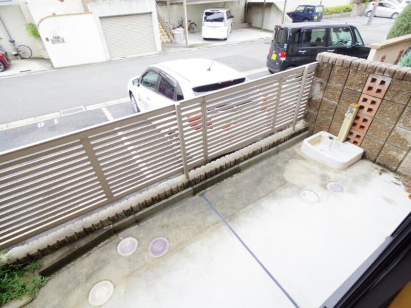  近鉄難波線・奈良線/近鉄奈良駅 バス17分州見台7丁目下車:停歩6分 1階 築19年