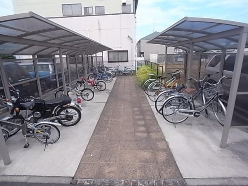  近鉄難波線・奈良線/近鉄奈良駅 バス23分西九条町下車:停歩1分 3階 築18年