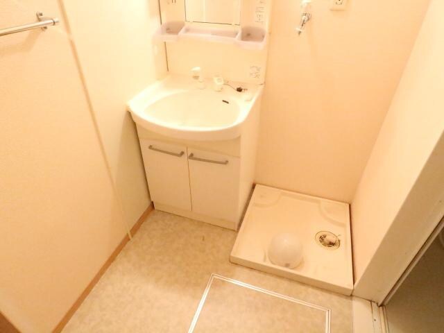  近鉄難波線・奈良線/近鉄奈良駅 バス23分西九条町下車:停歩1分 2階 築18年