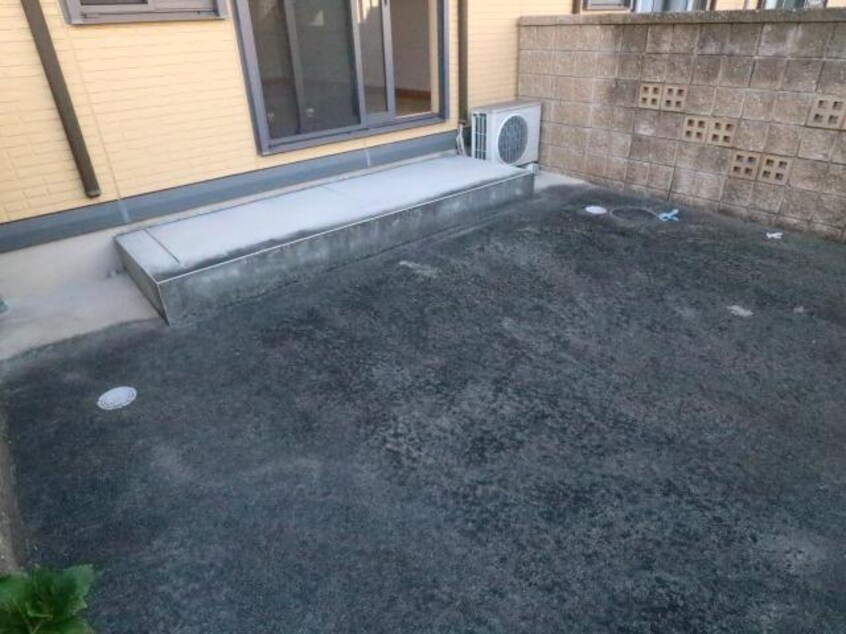  近鉄難波線・奈良線/近鉄奈良駅 バス23分西九条町下車:停歩1分 1階 築18年