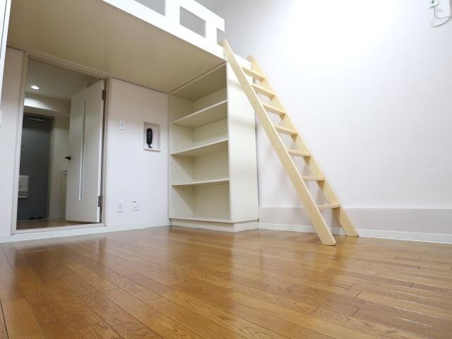  近鉄難波線・奈良線/近鉄奈良駅 バス15分南方町下車:停歩5分 3階 築35年