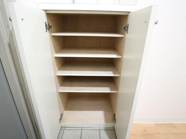  近鉄難波線・奈良線/近鉄奈良駅 バス15分南方町下車:停歩5分 3階 築35年