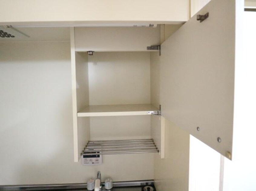  近鉄難波線・奈良線/近鉄奈良駅 バス15分南方町下車:停歩5分 3階 築35年