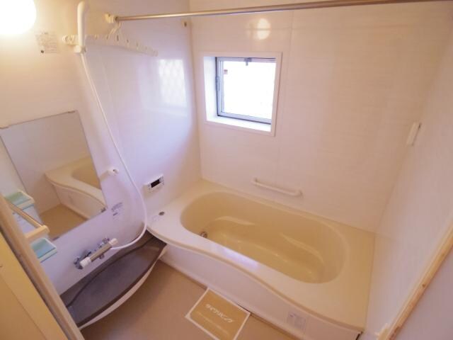  近鉄難波線・奈良線/新大宮駅 徒歩17分 1階 築18年