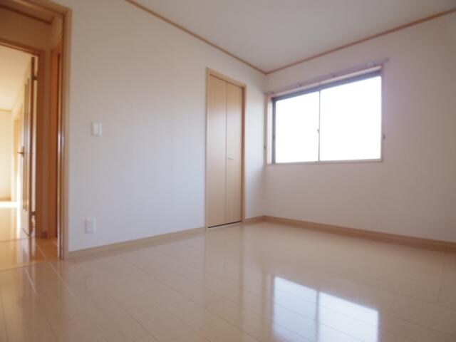  近鉄難波線・奈良線/新大宮駅 徒歩17分 1階 築18年