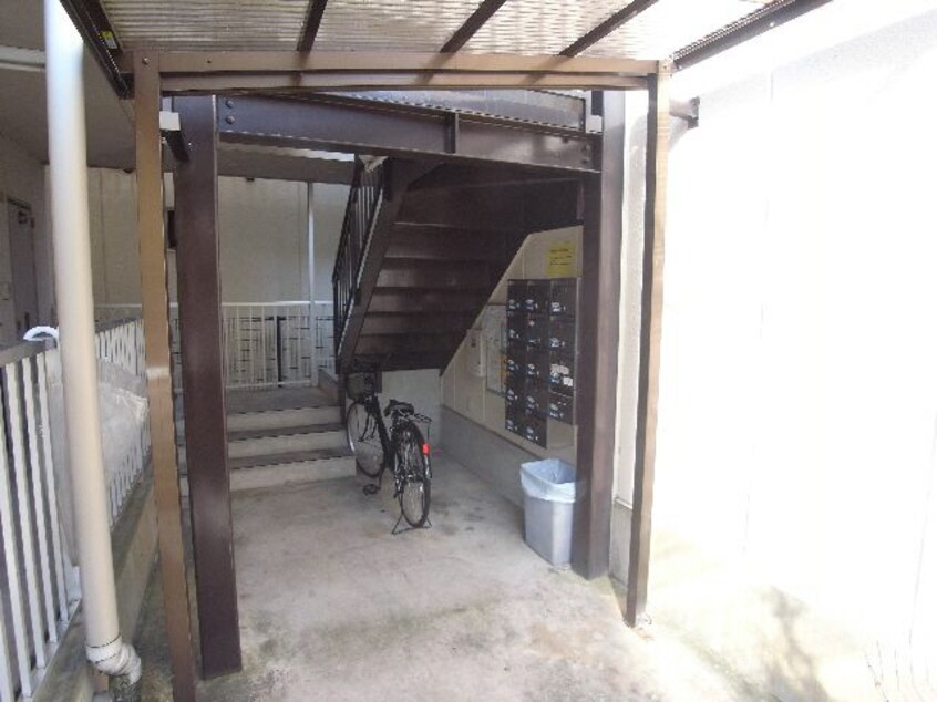  近鉄難波線・奈良線/新大宮駅 徒歩12分 2階 築29年