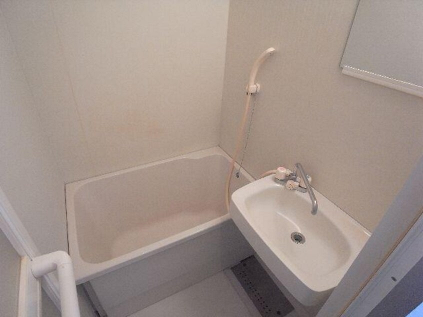  近鉄難波線・奈良線/新大宮駅 徒歩12分 2階 築29年