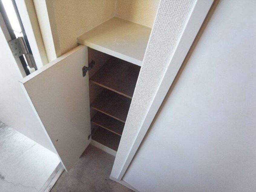  近鉄難波線・奈良線/新大宮駅 徒歩12分 2階 築29年