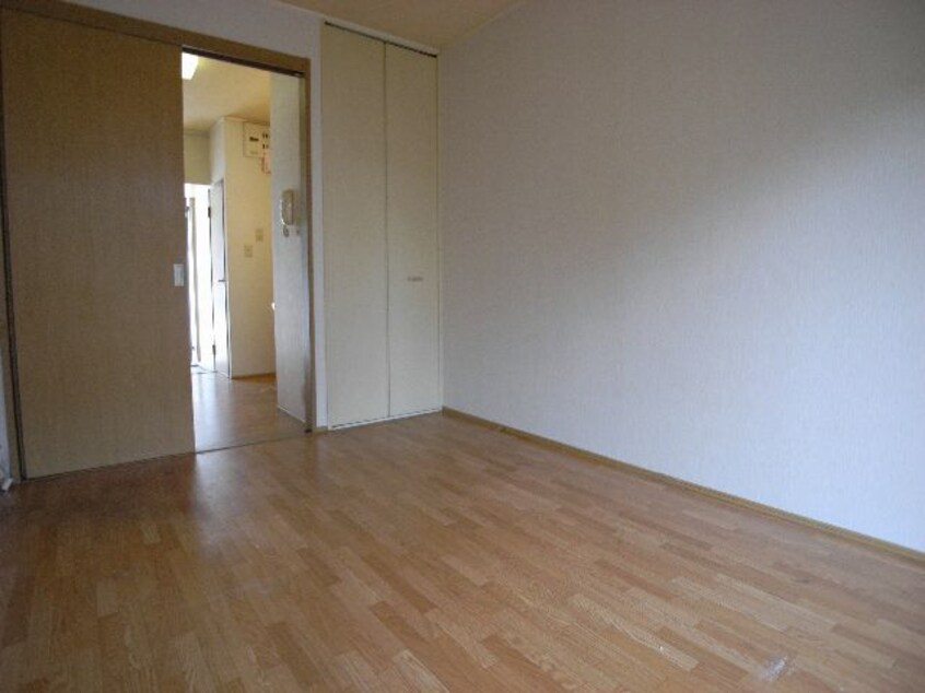  大和路線・関西本線/奈良駅 バス16分大和ハウス前下車:停歩7分 2階 築28年