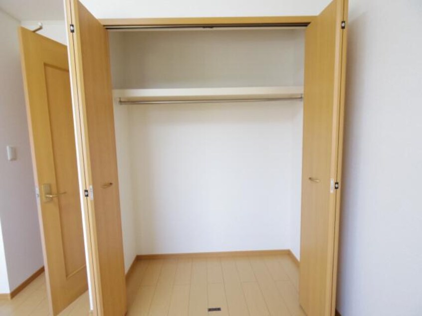  近鉄難波線・奈良線/新大宮駅 徒歩17分 2階 築17年