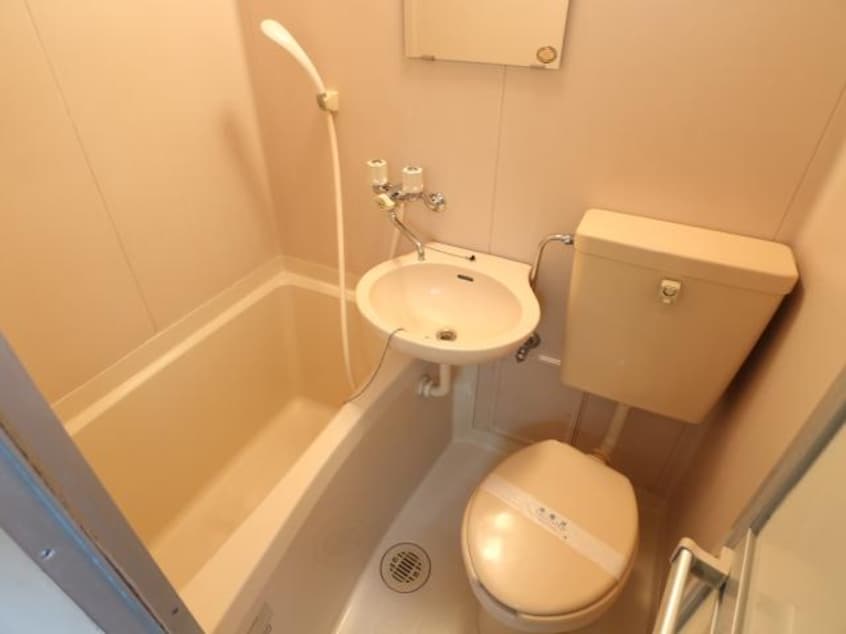  近鉄難波線・奈良線/近鉄奈良駅 バス10分南方下車:停歩5分 1階 築35年