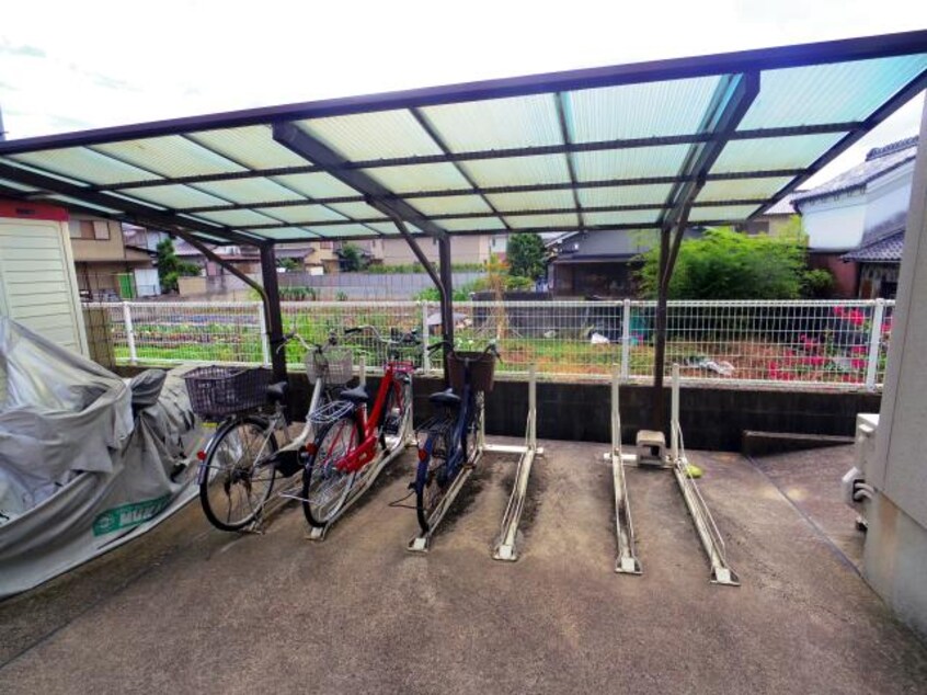  近鉄難波線・奈良線/近鉄奈良駅 徒歩14分 1階 築31年