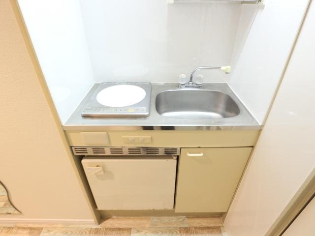  近鉄難波線・奈良線/近鉄奈良駅 バス11分萩ヶ丘町下車:停歩2分 1階 築36年