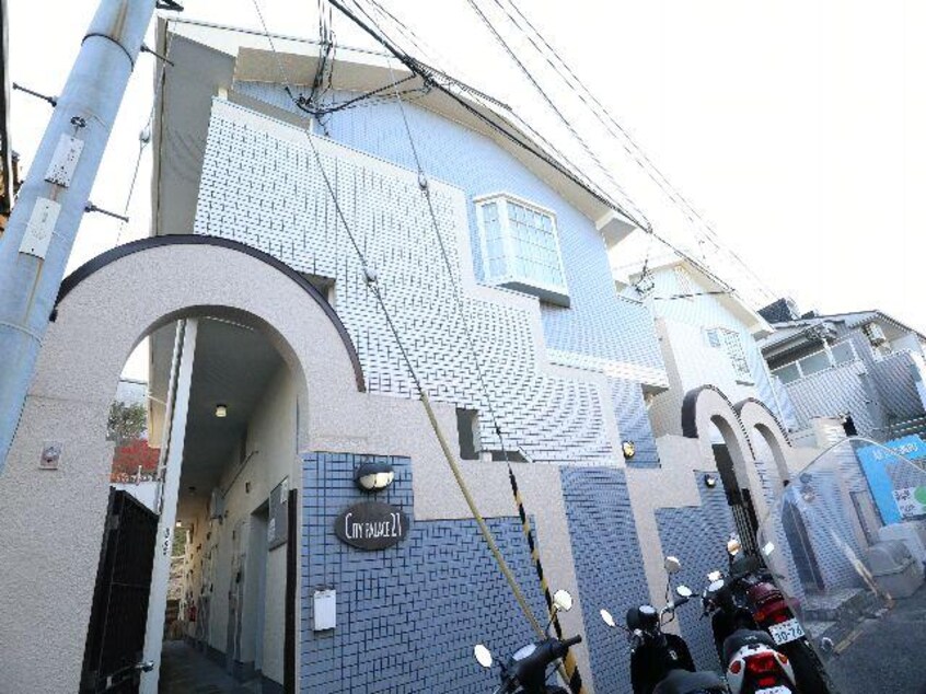  近鉄難波線・奈良線/近鉄奈良駅 徒歩13分 1階 築35年