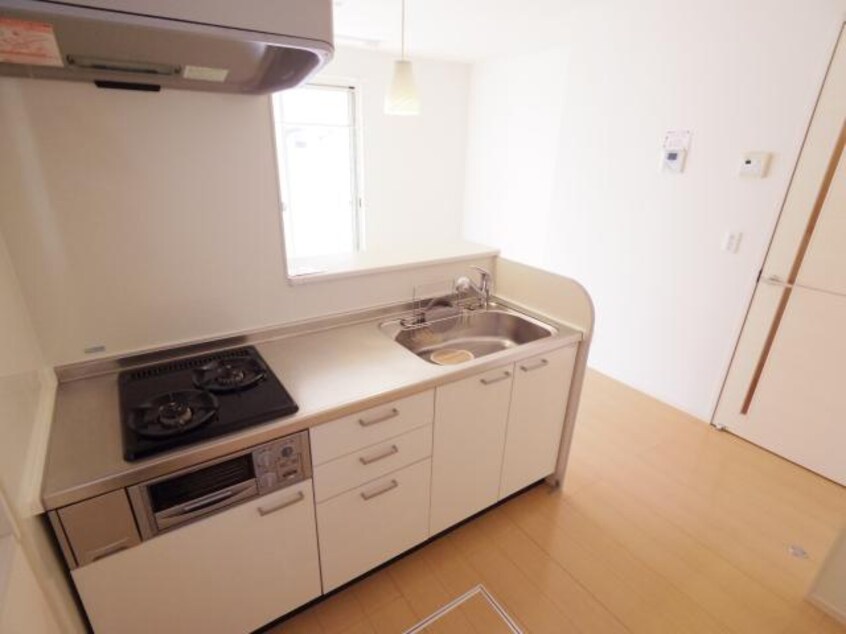  近鉄難波線・奈良線/新大宮駅 徒歩8分 1階 築16年