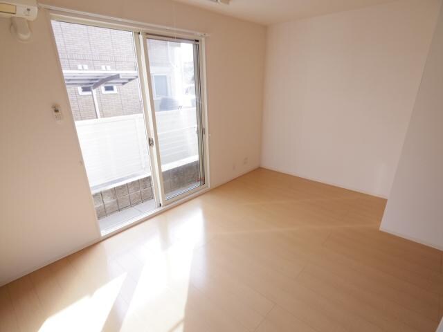  近鉄難波線・奈良線/新大宮駅 徒歩8分 1階 築16年