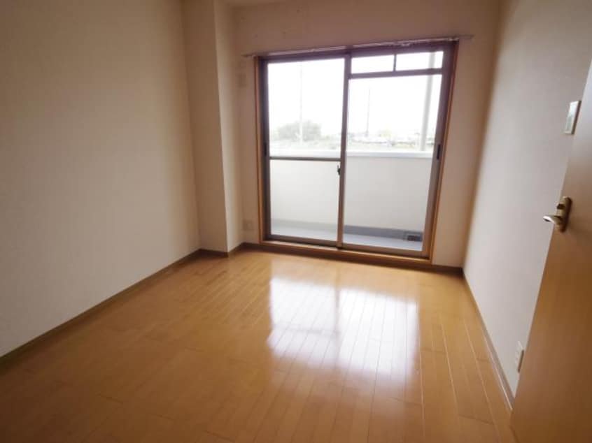  近鉄難波線・奈良線/近鉄奈良駅 バス12分宮ノ森西口下車:停歩5分 2階 築21年