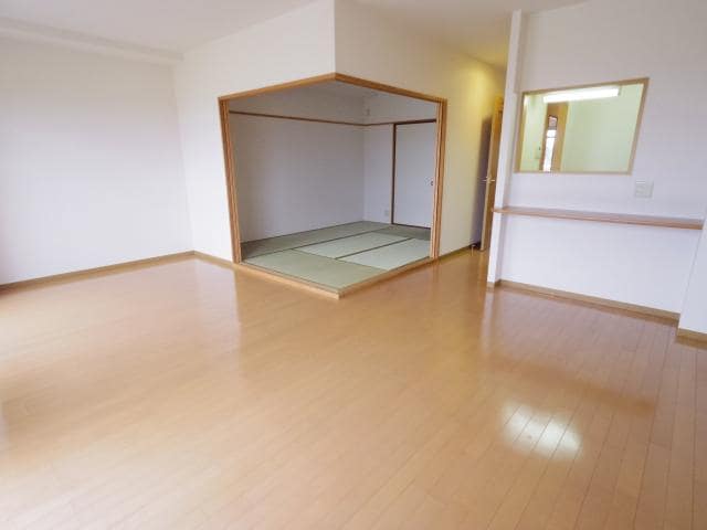  近鉄難波線・奈良線/近鉄奈良駅 バス12分宮ノ森西口下車:停歩5分 2階 築21年