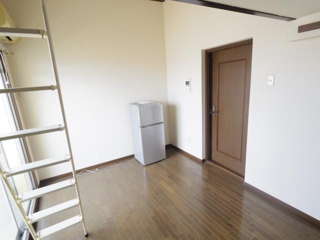  近鉄難波線・奈良線/近鉄奈良駅 バス10分南方下車:停歩4分 4階 築34年