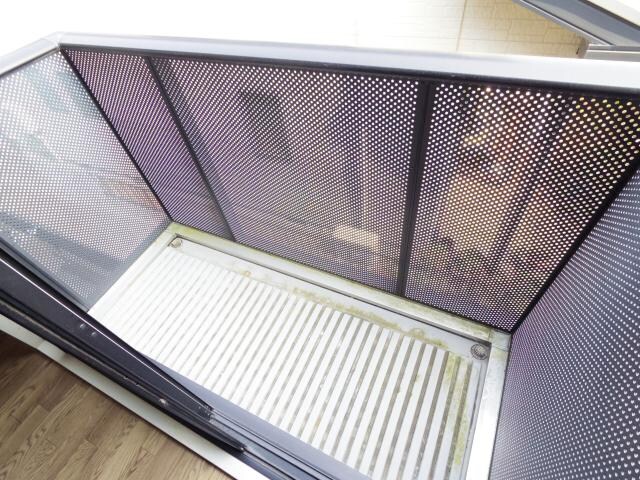  近鉄難波線・奈良線/近鉄奈良駅 徒歩10分 2階 築25年