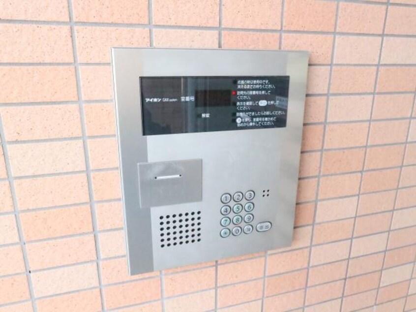  近鉄難波線・奈良線/近鉄奈良駅 バス10分八軒町下車:停歩9分 3階 築17年