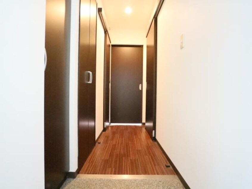  近鉄難波線・奈良線/近鉄奈良駅 バス10分八軒町下車:停歩9分 3階 築17年