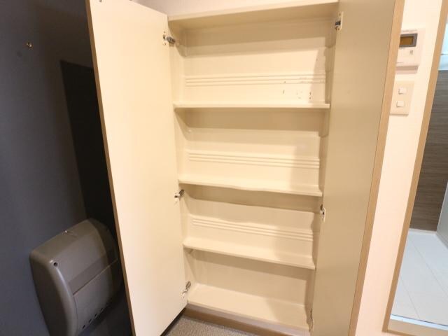  近鉄難波線・奈良線/近鉄奈良駅 徒歩8分 1階 築26年