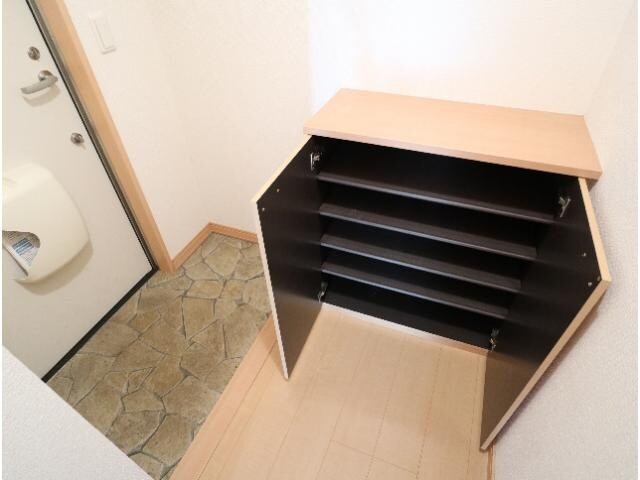  近鉄難波線・奈良線/近鉄奈良駅 徒歩11分 1階 築16年