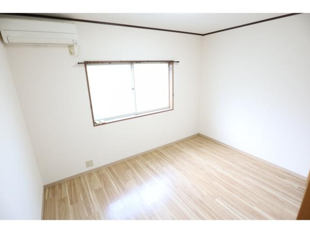  近鉄難波線・奈良線/近鉄奈良駅 徒歩13分 1階 築30年