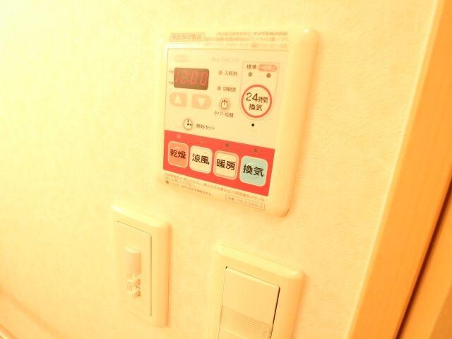  近鉄難波線・奈良線/新大宮駅 徒歩3分 3階 築15年