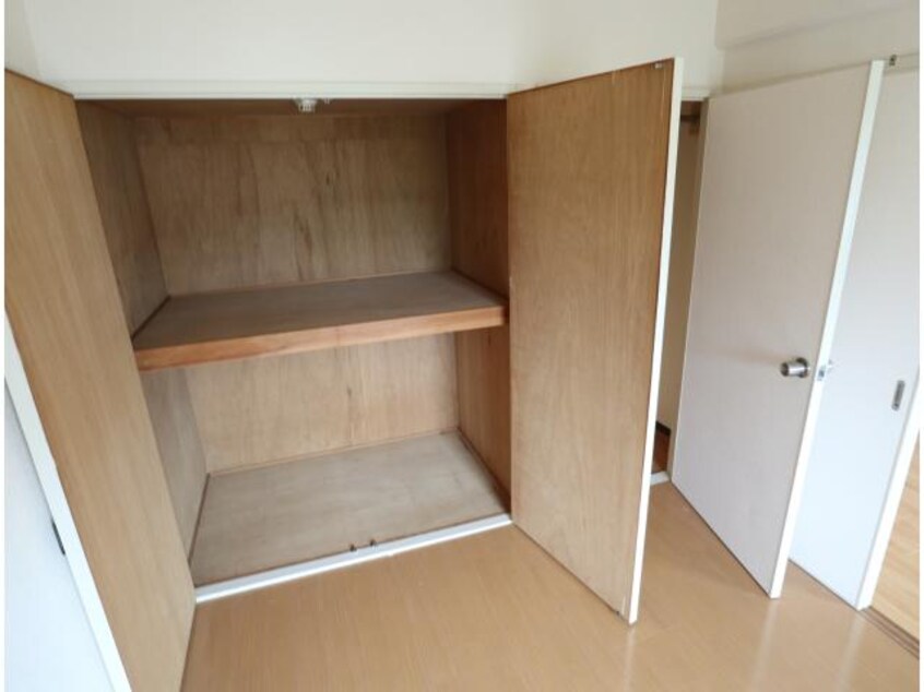  近鉄難波線・奈良線/新大宮駅 徒歩10分 2階 築38年