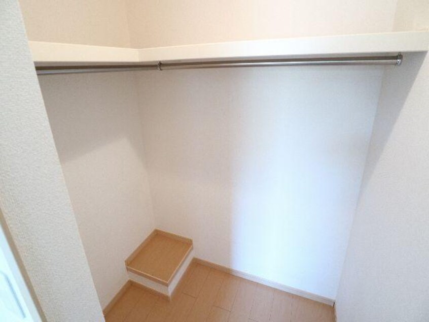  近鉄難波線・奈良線/近鉄奈良駅 バス15分梅美台2丁目下車:停歩6分 2階 築14年