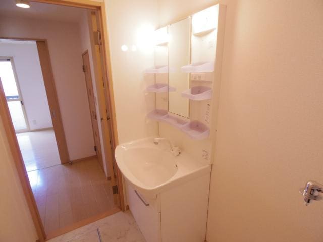  近鉄難波線・奈良線/近鉄奈良駅 バス17分州見台7丁目東下車:停歩3分 2階 築20年