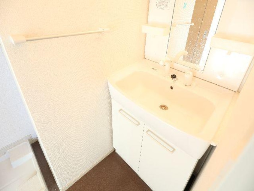  大和路線・関西本線/奈良駅 バス10分大和ハウス前下車:停歩5分 3階 築14年