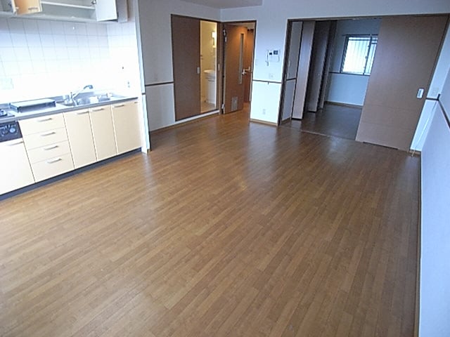  近鉄難波線・奈良線/新大宮駅 徒歩14分 5階 築20年