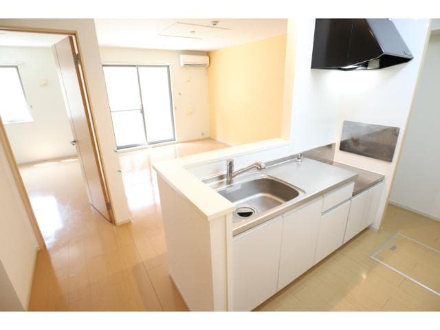  近鉄難波線・奈良線/近鉄奈良駅 バス16分梅美台7丁目下車:停歩3分 1階 築11年