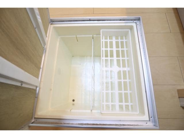  近鉄難波線・奈良線/近鉄奈良駅 バス16分梅美台7丁目下車:停歩3分 1階 築11年