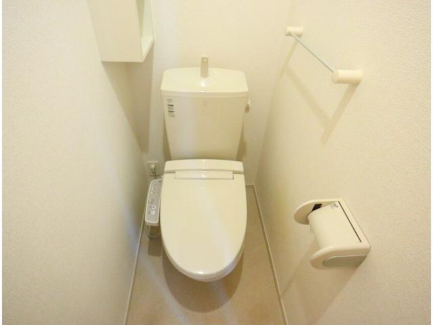  近鉄難波線・奈良線/近鉄奈良駅 バス16分梅美台7丁目下車:停歩3分 1階 築11年