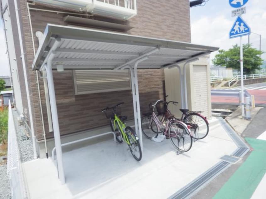  大和路線・関西本線/奈良駅 バス13分西九条町下車:停歩5分 2階 築11年