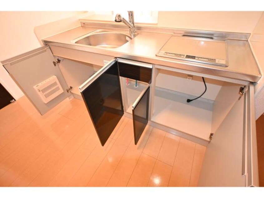  大和路線・関西本線/奈良駅 バス8分北神殿下車:停歩6分 2階 築11年