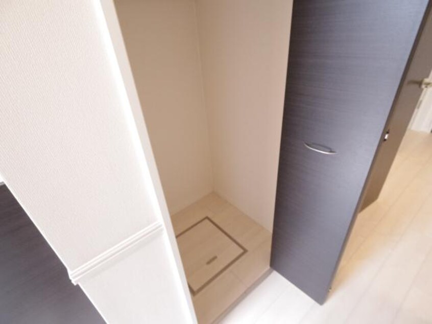  大和路線・関西本線/奈良駅 バス14分西九条町下車:停歩4分 1階 築10年