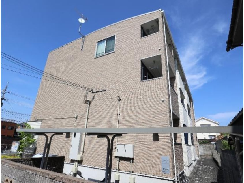  近鉄難波線・奈良線/近鉄奈良駅 徒歩17分 1階 築9年