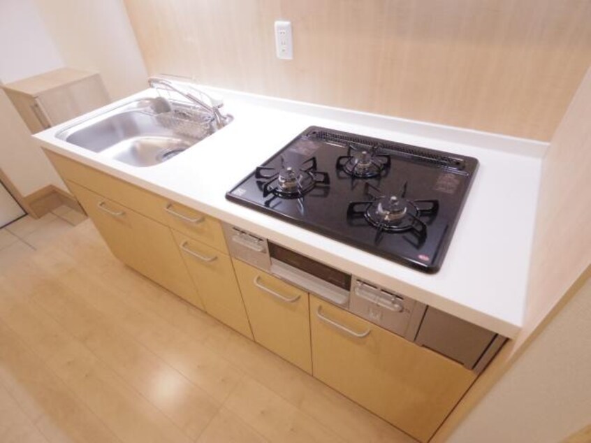  近鉄難波線・奈良線/近鉄奈良駅 徒歩9分 1階 築8年