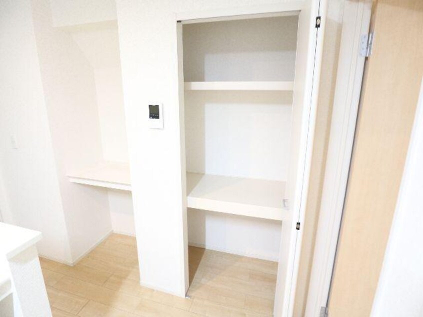  学研都市線<片町線>・JR東西線/木津駅 徒歩14分 1階 築8年