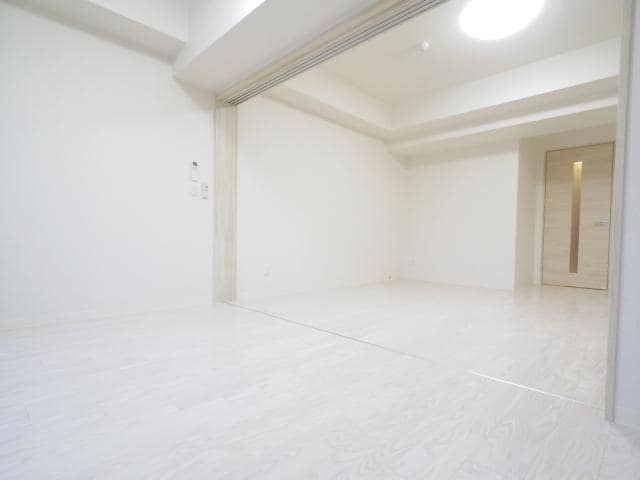  近鉄難波線・奈良線/新大宮駅 徒歩3分 5階 築8年