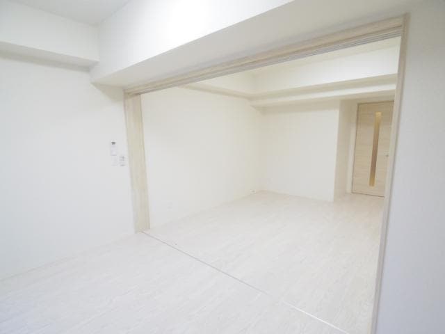  近鉄難波線・奈良線/新大宮駅 徒歩3分 5階 築8年