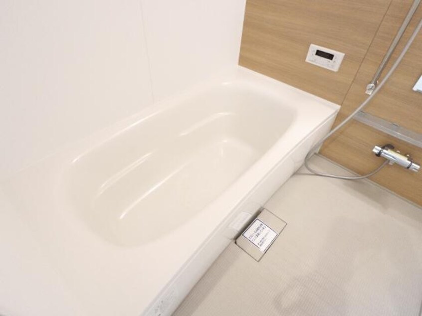  近鉄難波線・奈良線/近鉄奈良駅 徒歩9分 1階 築8年