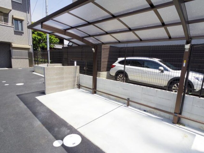  近鉄難波線・奈良線/近鉄奈良駅 徒歩9分 1階 築8年